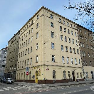 Prodej bytu 3+kk 72 m² Praha, 