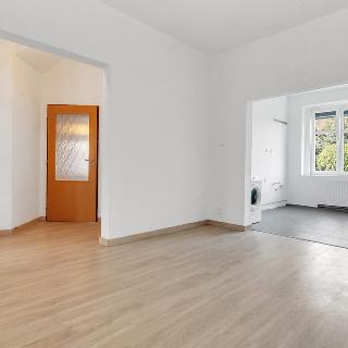 Prodej rodinného domu 150 m² Rynholec, Lánská