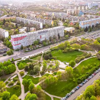 Pronájem obchodu 160 m² Praha, Veltruská