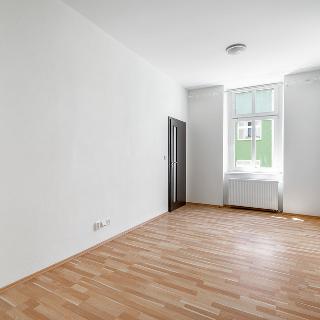 Pronájem bytu 1+1 34 m² Plzeň, Mikulášské náměstí