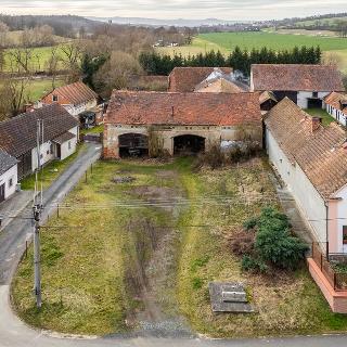 Prodej stavební parcely 1 011 m² Horšovský Týn