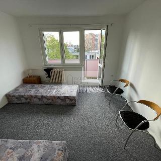 Pronájem bytu 2+1 55 m² Přerov, Svisle