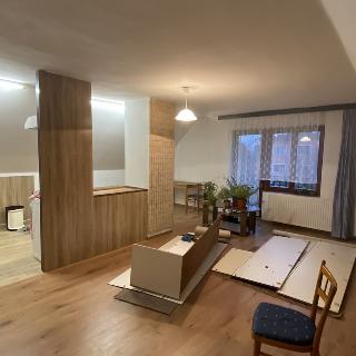 Pronájem bytu 3+kk 70 m² Adamov, Adamovská