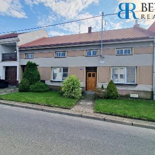 Prodej rodinného domu 150 m² Želatovice, 