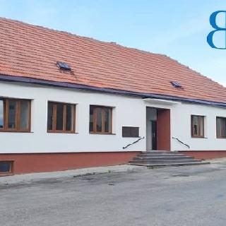 Prodej rodinného domu 300 m² Přestavlky, 