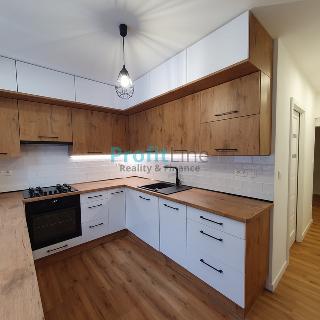 Pronájem bytu 2+1 55 m² Zábřeh, Kozinova