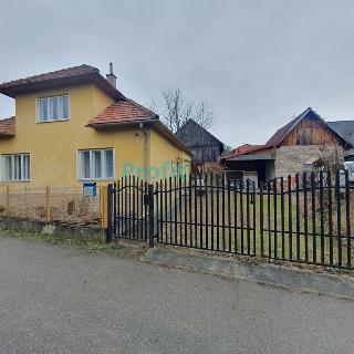 Prodej rodinného domu 303 m² Vlachovice