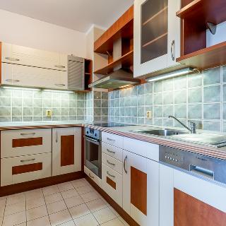 Pronájem bytu 3+kk 74 m² Roztoky