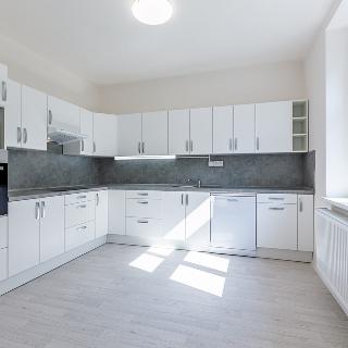 Pronájem bytu 3+1 84 m² Louny, Karla Stanislava Sokola