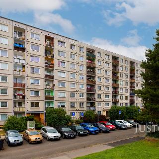 Prodej bytu 3+1 60 m² Děčín, V Sídlišti