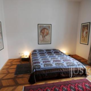 Pronájem bytu 2+1 80 m² Praha Smíchov, Janáčkovo nábřeží