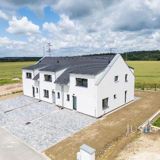 Prodej bytu 5+kk 121 m² Libníč