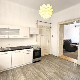 Pronájem bytu 2+1 62 m² Písek, Tylova