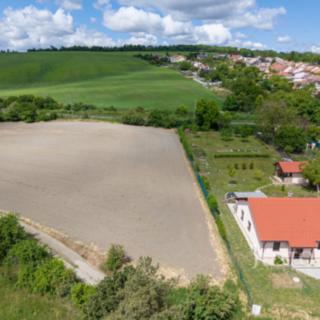 Prodej stavební parcely 993 m² Zbýšov