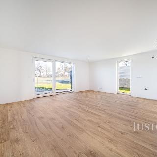 Prodej bytu 5+kk 121 m² Libníč, 