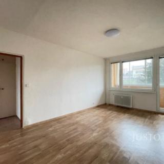 Pronájem bytu 2+1 63 m² Chomutov