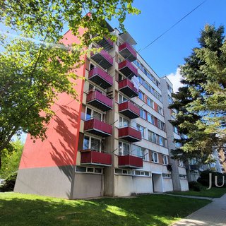 Prodej bytu 3+1 71 m² Písek