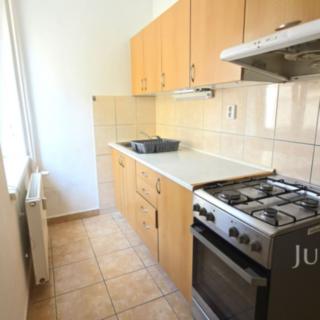 Pronájem bytu 2+1 50 m² Písek