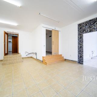 Prodej obchodu 63 m² Třeboň, Svobody