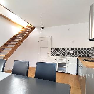 Pronájem bytu 3+kk 79 m² Písek, Mírové nám.