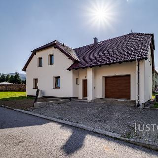 Prodej rodinného domu 271 m² Křemže, 