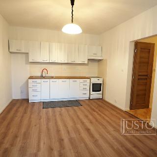 Pronájem bytu 2+kk 41 m² Písek, Jablonského