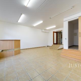 Prodej obchodu 63 m² Třeboň, Svobody