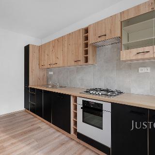 Pronájem bytu 3+1 75 m² Brno, Štefáčkova