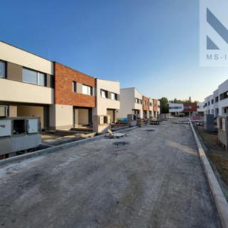Prodej rodinného domu 127 m² Praha, Trabantská
