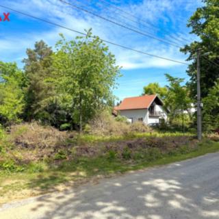 Prodej stavební parcely 1167 m² Hradištko