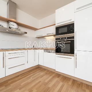 Pronájem bytu 2+kk 54 m² Ostrava, Jantarová