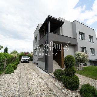 Prodej rodinného domu 366 m² Ostrava