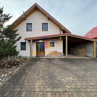 Pronájem rodinného domu 184 m² Vyšní Lhoty