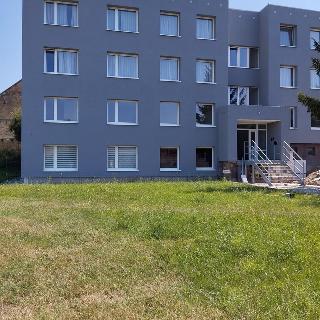 Pronájem bytu 2+kk 44 m² Dnešice