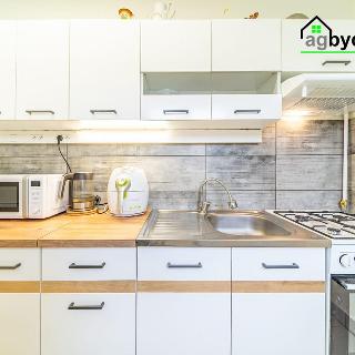 Pronájem bytu 2+kk 40 m² Ostrov, Odborů