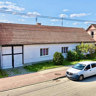 Prodej rodinného domu 423 m&sup2; Novosedly