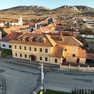 Prodej hotelu, penzionu 350 m² Horní Věstonice