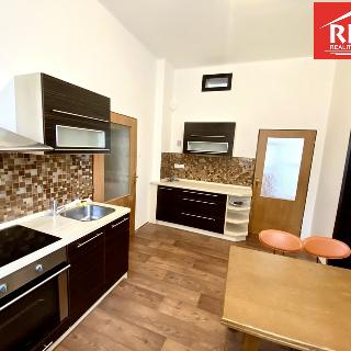 Pronájem bytu 3+1 75 m² Mariánské Lázně, Plzeňská