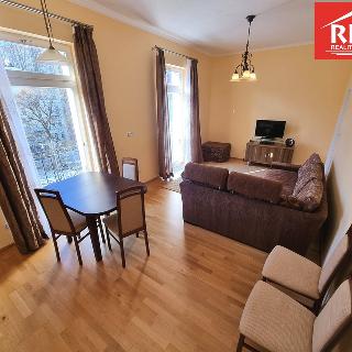 Pronájem bytu 1+kk a garsoniéry 35 m² Mariánské Lázně, Poštovní