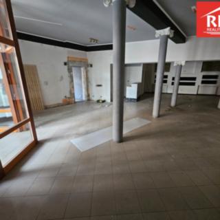 Pronájem obchodu 97 m² Mariánské Lázně, Hlavní třída