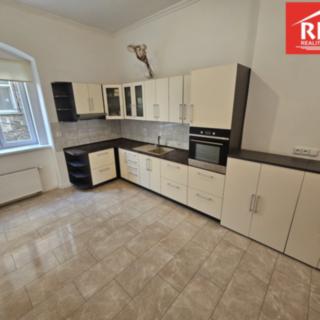 Prodej bytu 3+1 100 m² Mariánské Lázně, Anglická