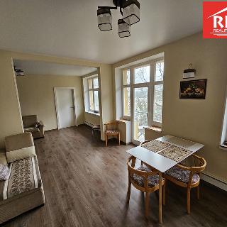 Pronájem bytu 2+1 60 m² Mariánské Lázně, Hlavní třída