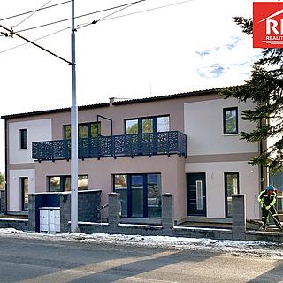 Prodej rodinného domu 200 m&sup2; Velká Hleďsebe