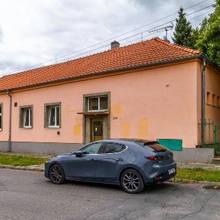 Prodej obchodu 290 m² Kladno, Klikorkova