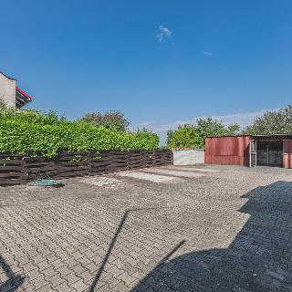 Prodej obchodu 27 m² Hradec Králové, Koutníkova