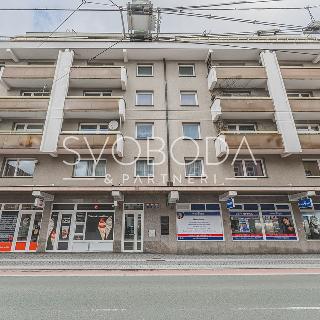 Pronájem bytu 4+1 88 m² Hradec Králové, Dukelská třída