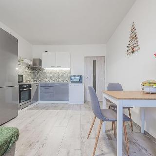 Pronájem bytu 2+kk 49 m² Hradec Králové, třída Edvarda Beneše