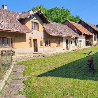 Prodej rodinného domu 600 m² Ostružno