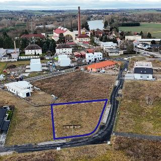 Prodej stavební parcely 884 m² Káraný