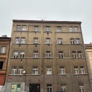 Pronájem bytu 2+1 53 m² Praha, Slavojova